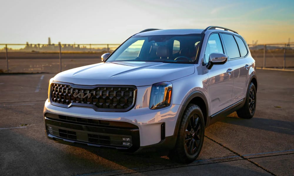 Kia Telluride SX Prestige X-Pro, silver, terracotta interior, for rent in the San Francisco Bay Area