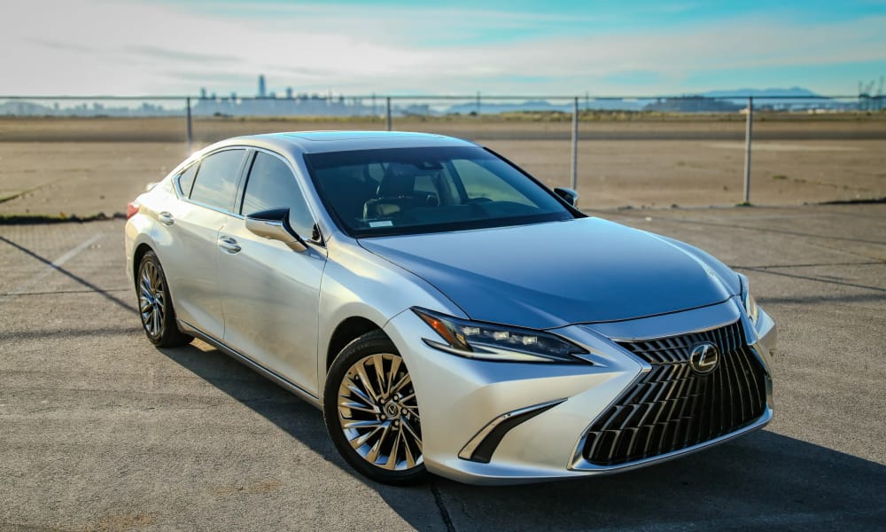 Lexus ES 300h, hybrid, for rent in the San Francisco Bay Area