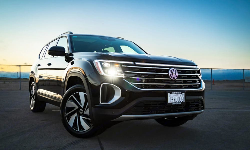 Volkswagen Atlas, black, for rent in the San Francisco Bay Area