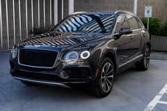 Bentley Bentayga photo 2