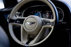 Bentley Bentayga photo 7