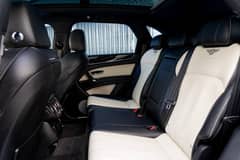 Bentley Bentayga photo 9
