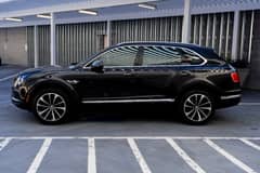 Bentley Bentayga photo 10