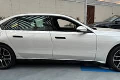 BMW 7 Series photo 7