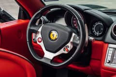 Ferrari California photo 3