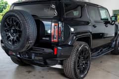 GMC Hummer EV photo 6