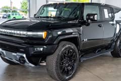 GMC Hummer EV photo 10