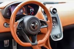 McLaren 570S photo 11