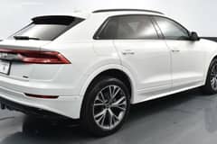Audi Q8 photo 3