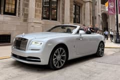 Rolls-Royce Dawn photo 2