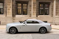 Rolls-Royce Dawn photo 3