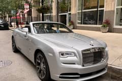 Rolls-Royce Dawn photo 4