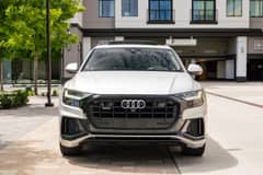 Audi SQ8 photo 2