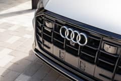 Audi SQ8 photo 12