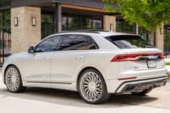 Audi SQ8 photo 3