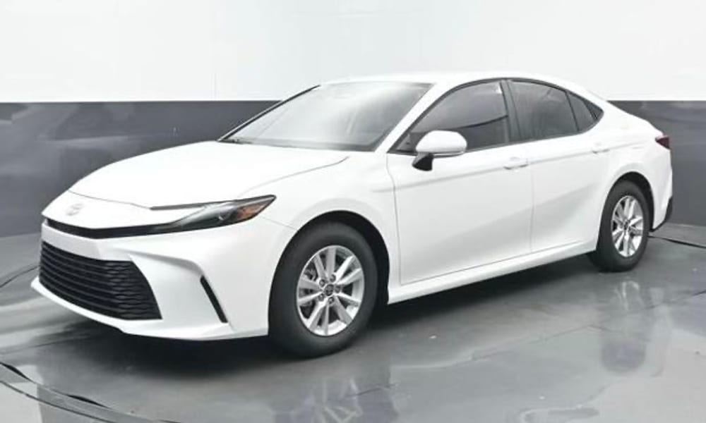 Toyota Camry, available to rent in Houston