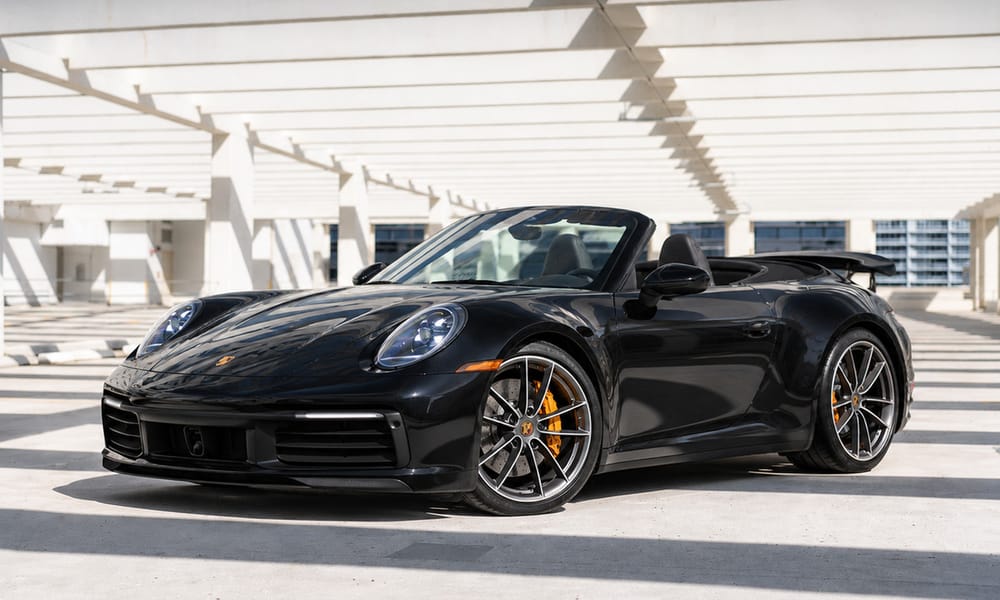 Porsche 911, black, black interior, for rent in Miami