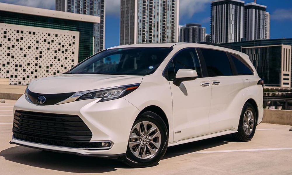 Toyota Sienna, white, brown interior, for rent in Miami